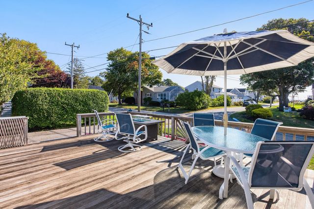 35 Shore Drive, Mashpee, MA 02649
