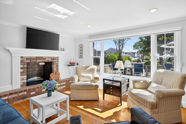 35 Shore Drive, Mashpee, MA 02649