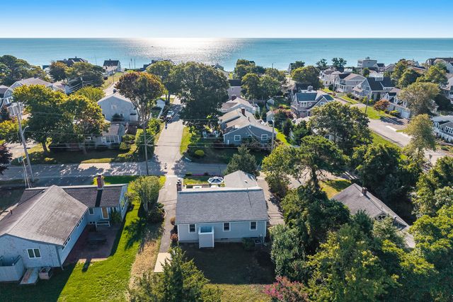 35 Shore Drive, Mashpee, MA 02649