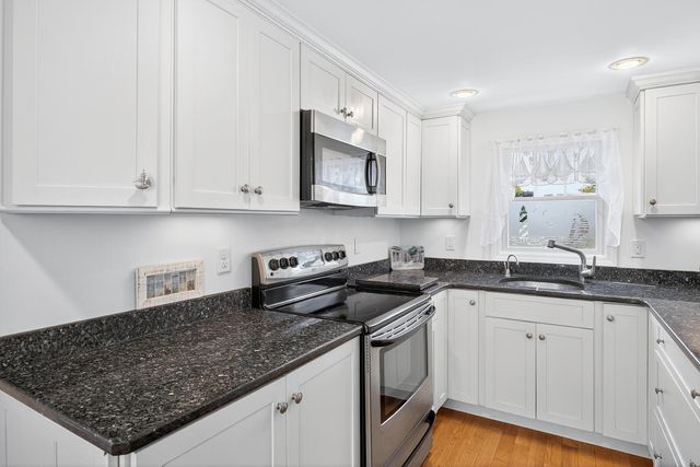 35 Shore Drive, Mashpee, MA 02649