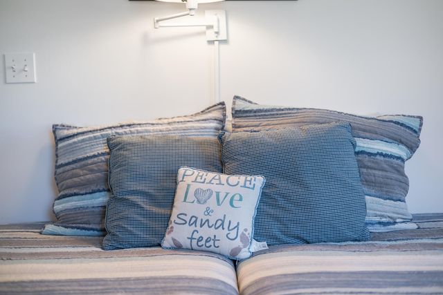 35 Shore Drive, Mashpee, MA 02649