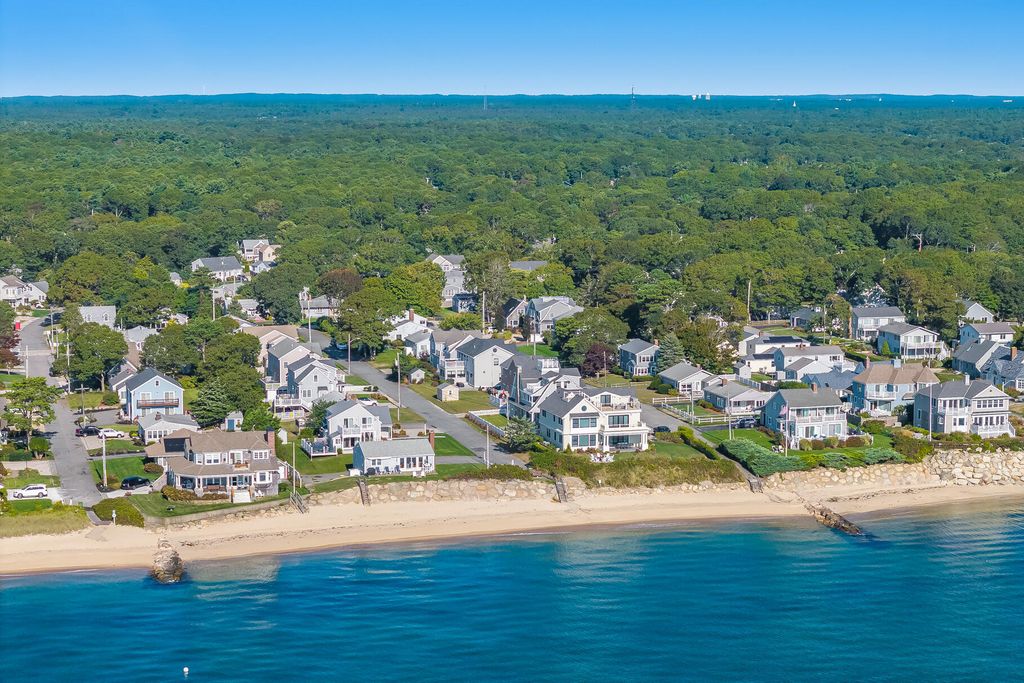 35 Shore Drive, Mashpee, MA 02649