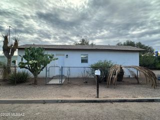 440 S Sentinel Avenue, Tucson, AZ 85701