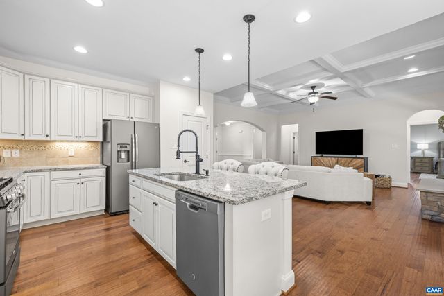 302 MANOR BLVD, Palmyra, VA 22963