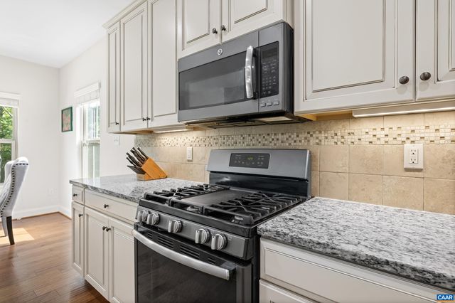 302 MANOR BLVD, Palmyra, VA 22963