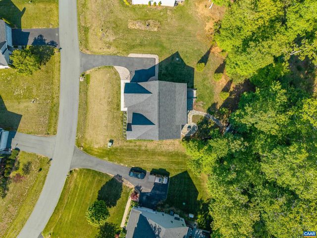 302 MANOR BLVD, Palmyra, VA 22963