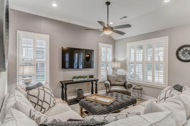 329 Kempton Lane, Dalton, GA 30721