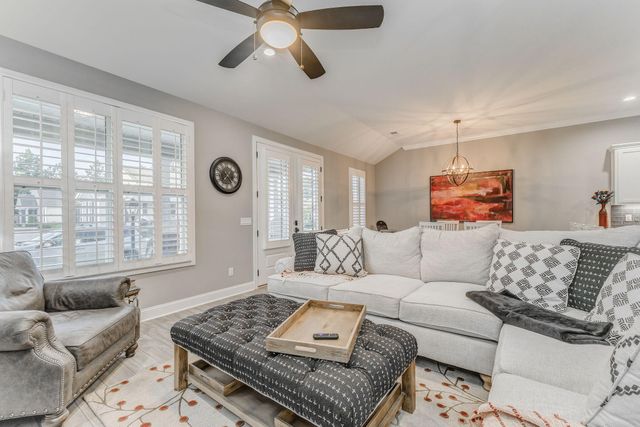 329 Kempton Lane, Dalton, GA 30721