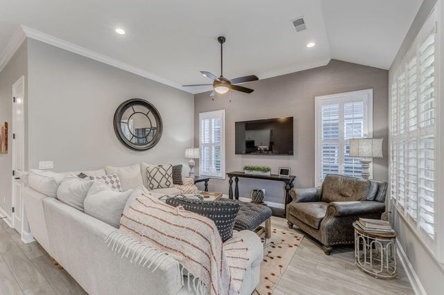 329 Kempton Lane, Dalton, GA 30721