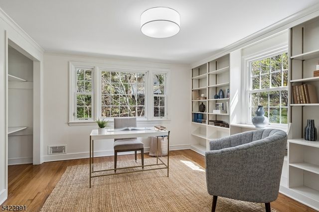 18 Devon Rd, Summit City, NJ 07901