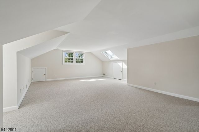 18 Devon Rd, Summit City, NJ 07901