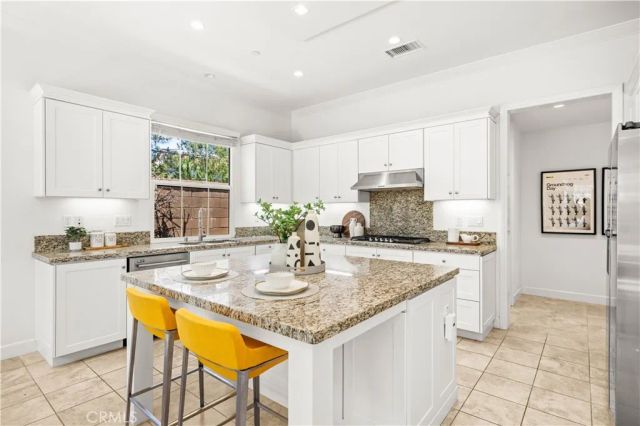 68 tollson, Irvine, CA 92620