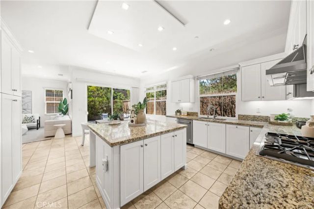 68 tollson, Irvine, CA 92620
