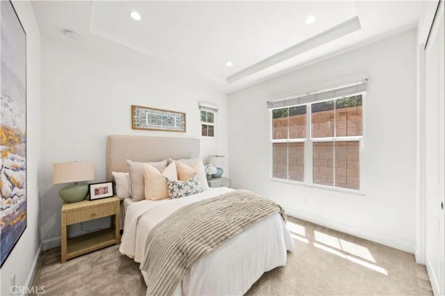 68 tollson, Irvine, CA 92620