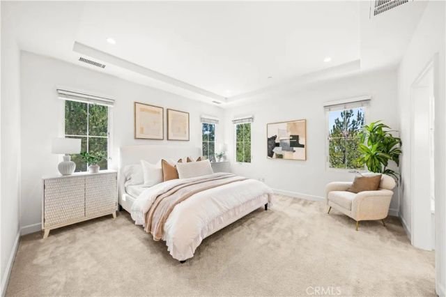 68 tollson, Irvine, CA 92620