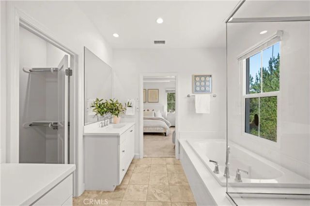 68 tollson, Irvine, CA 92620