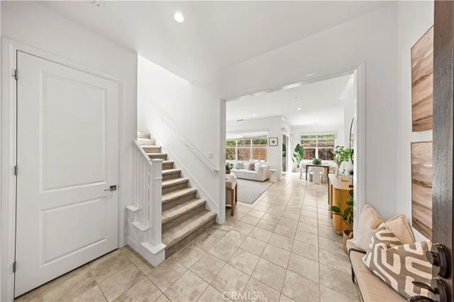 68 tollson, Irvine, CA 92620