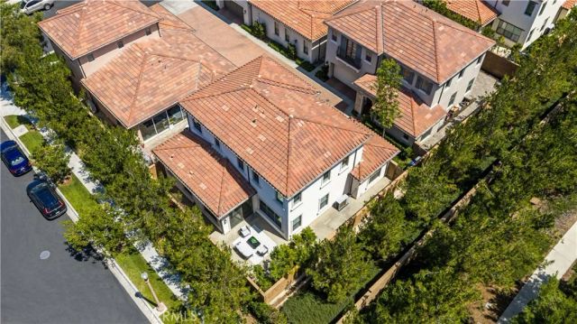 68 tollson, Irvine, CA 92620