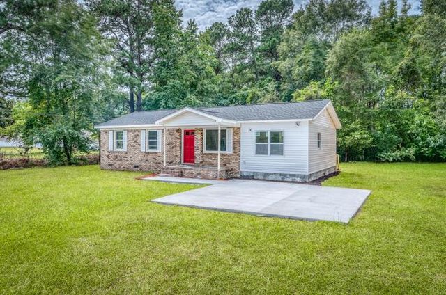 1091 Spring Plains Road, Cross, SC 29436