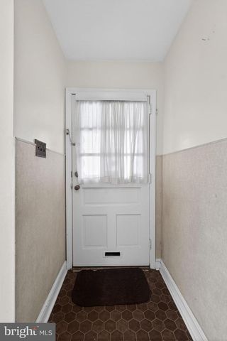 230 WINDSOR AVE, Upper Darby, PA 19082