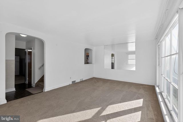 230 WINDSOR AVE, Upper Darby, PA 19082