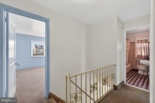 230 WINDSOR AVE, Upper Darby, PA 19082