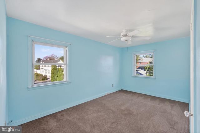 230 WINDSOR AVE, Upper Darby, PA 19082