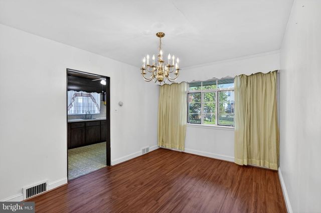 230 WINDSOR AVE, Upper Darby, PA 19082