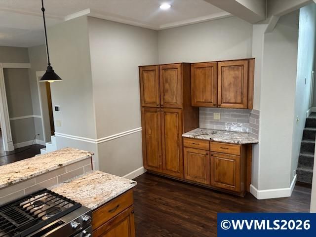 190 N Cleveland St St, Mt Angel, OR 97362