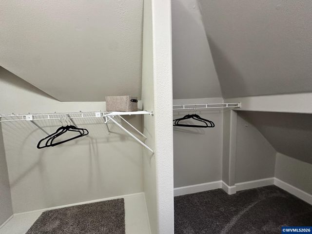 190 N Cleveland St St, Mt Angel, OR 97362