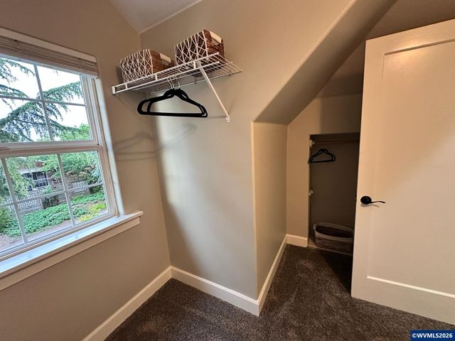 190 N Cleveland St St, Mt Angel, OR 97362