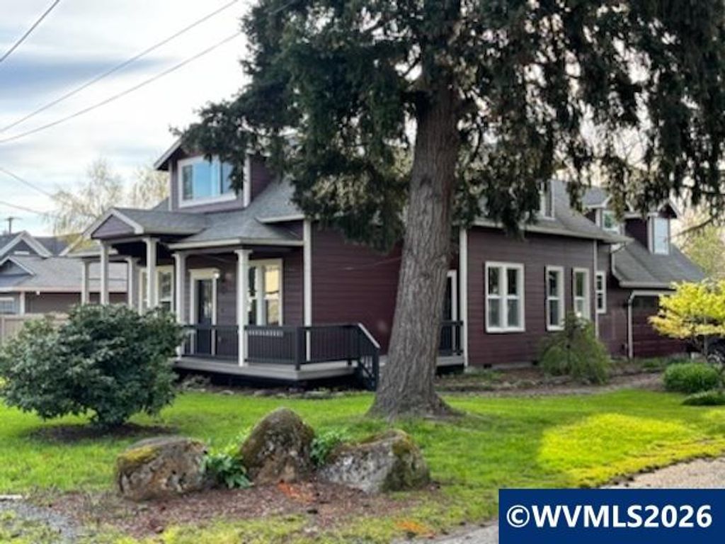 190 N Cleveland St St, Mt Angel, OR 97362