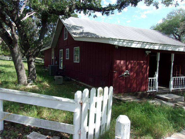 702 Cottonwood Creek RD, Dripping Springs, TX 78620