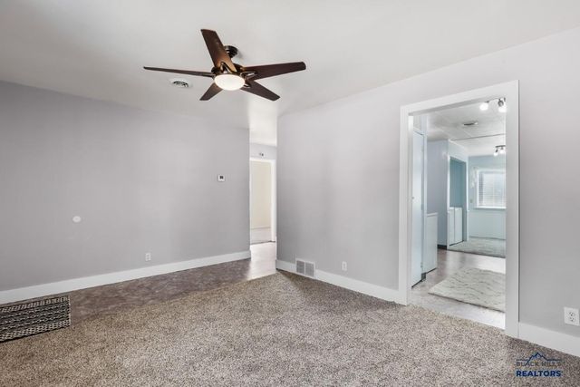 125 E ST FRANCIS, Rapid City, SD 57701