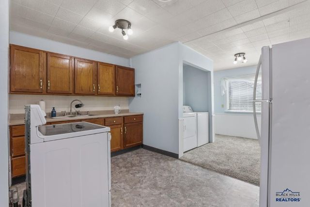 125 E ST FRANCIS, Rapid City, SD 57701