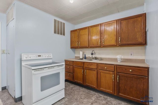 125 E ST FRANCIS, Rapid City, SD 57701