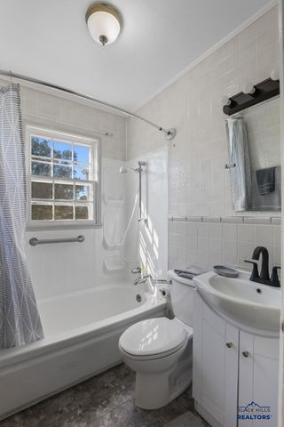 125 E ST FRANCIS, Rapid City, SD 57701