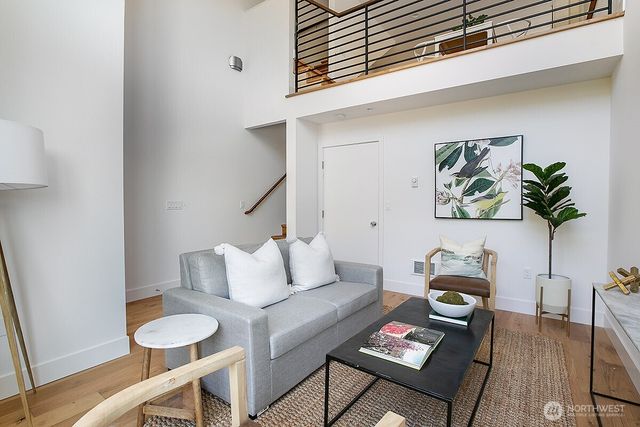 5054 Sand Point Way NE, Seattle, WA 98105