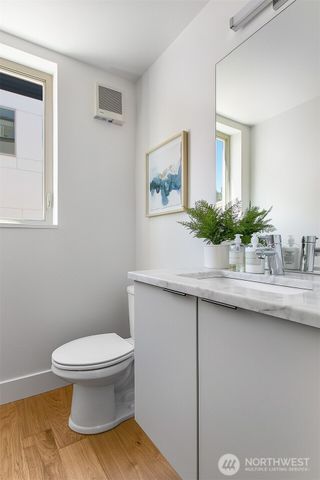 5054 Sand Point Way NE, Seattle, WA 98105