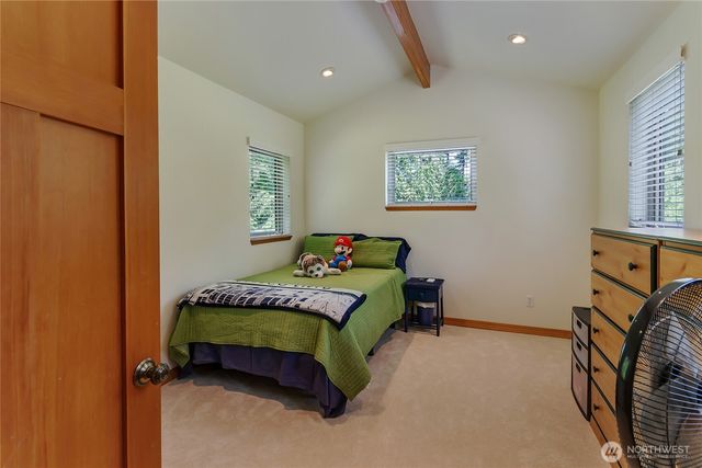 31520 94th Avenue E, Eatonville, WA 98328