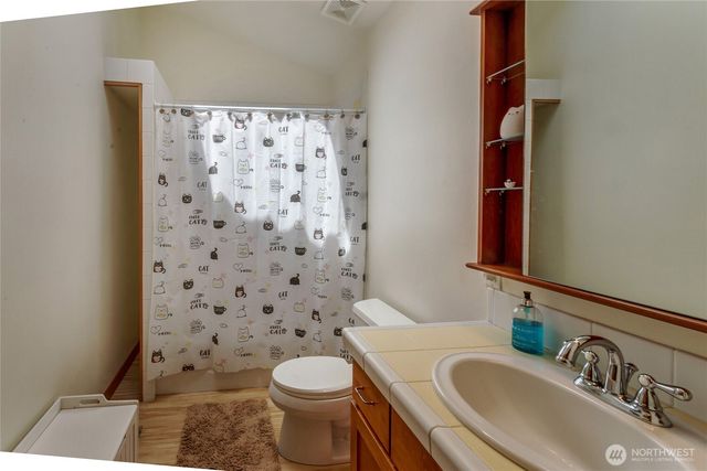 31520 94th Avenue E, Eatonville, WA 98328