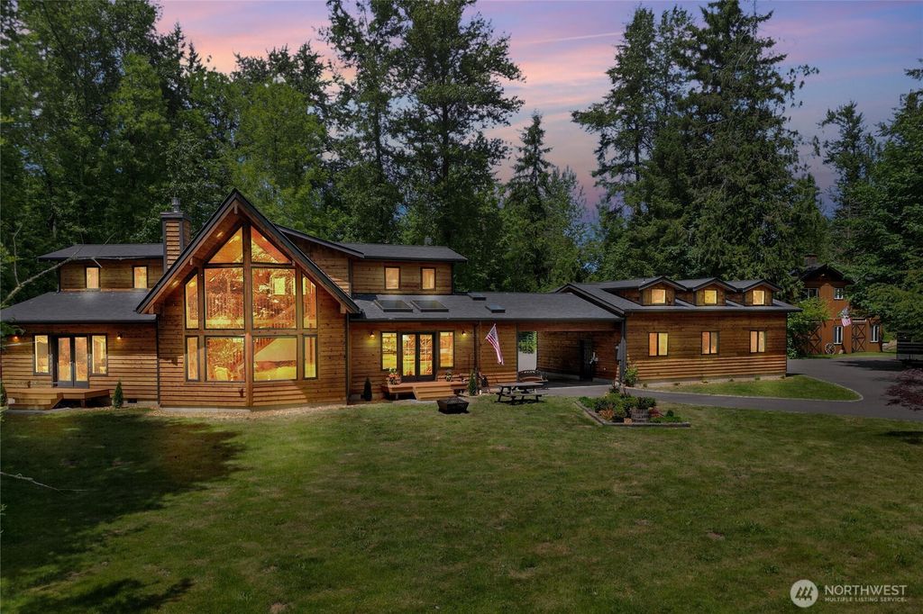 31520 94th Avenue E, Eatonville, WA 98328