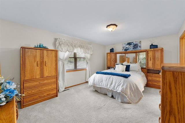 3804 Harvard Lane, Eau Claire, WI 54701