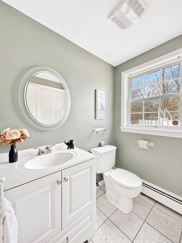 4 Old Cart Rd, Shrewsbury, MA 01545