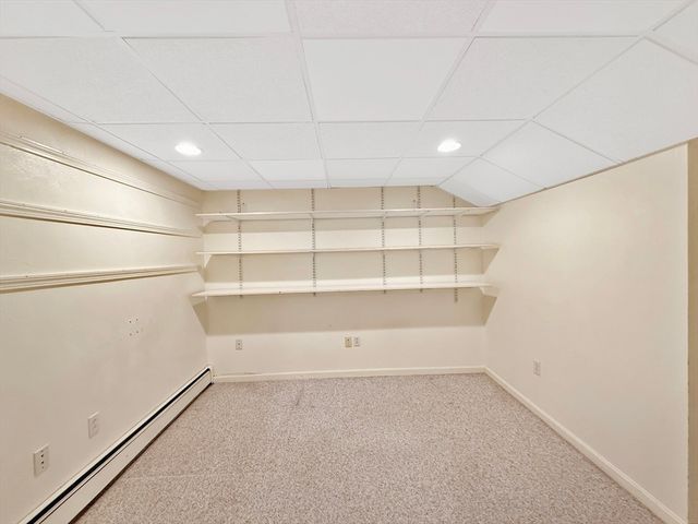 4 Old Cart Rd, Shrewsbury, MA 01545