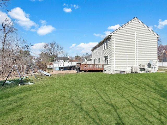 4 Old Cart Rd, Shrewsbury, MA 01545