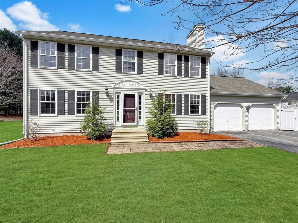 4 Old Cart Rd, Shrewsbury, MA 01545