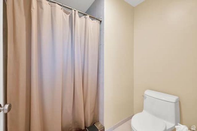 2304 W BONANZA CIR, South Jordan, UT 84095