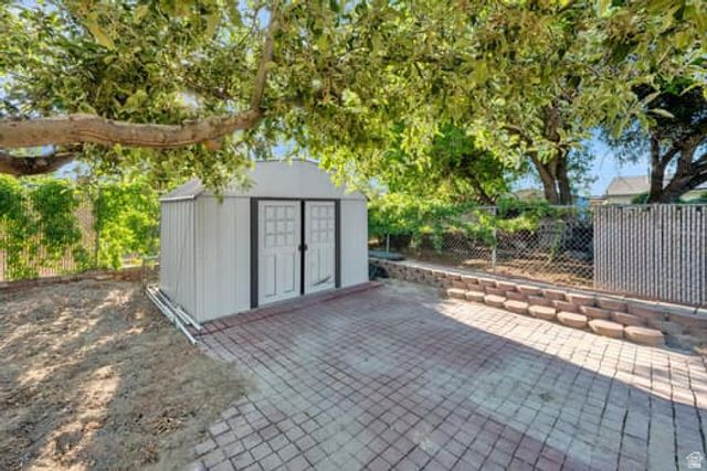 2304 W BONANZA CIR, South Jordan, UT 84095
