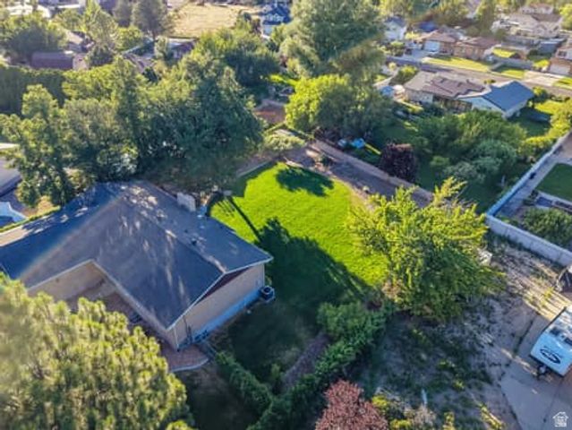 2304 W BONANZA CIR, South Jordan, UT 84095